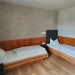 Zahler Hotel 3*