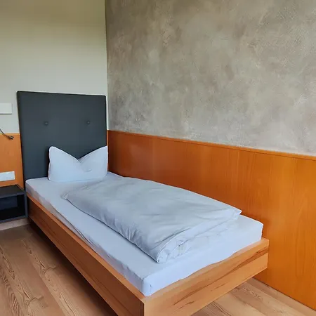 Zahler Hotel 3*
