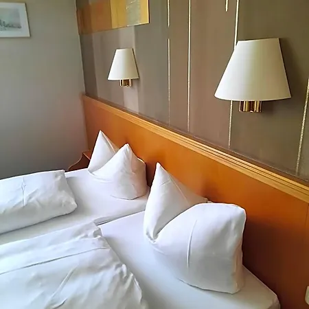 Zahler 3*