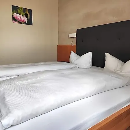 Zahler Hotel 3*