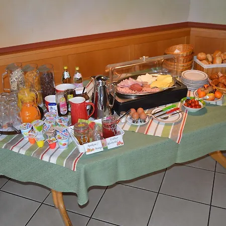 Zahler Hotel 3*